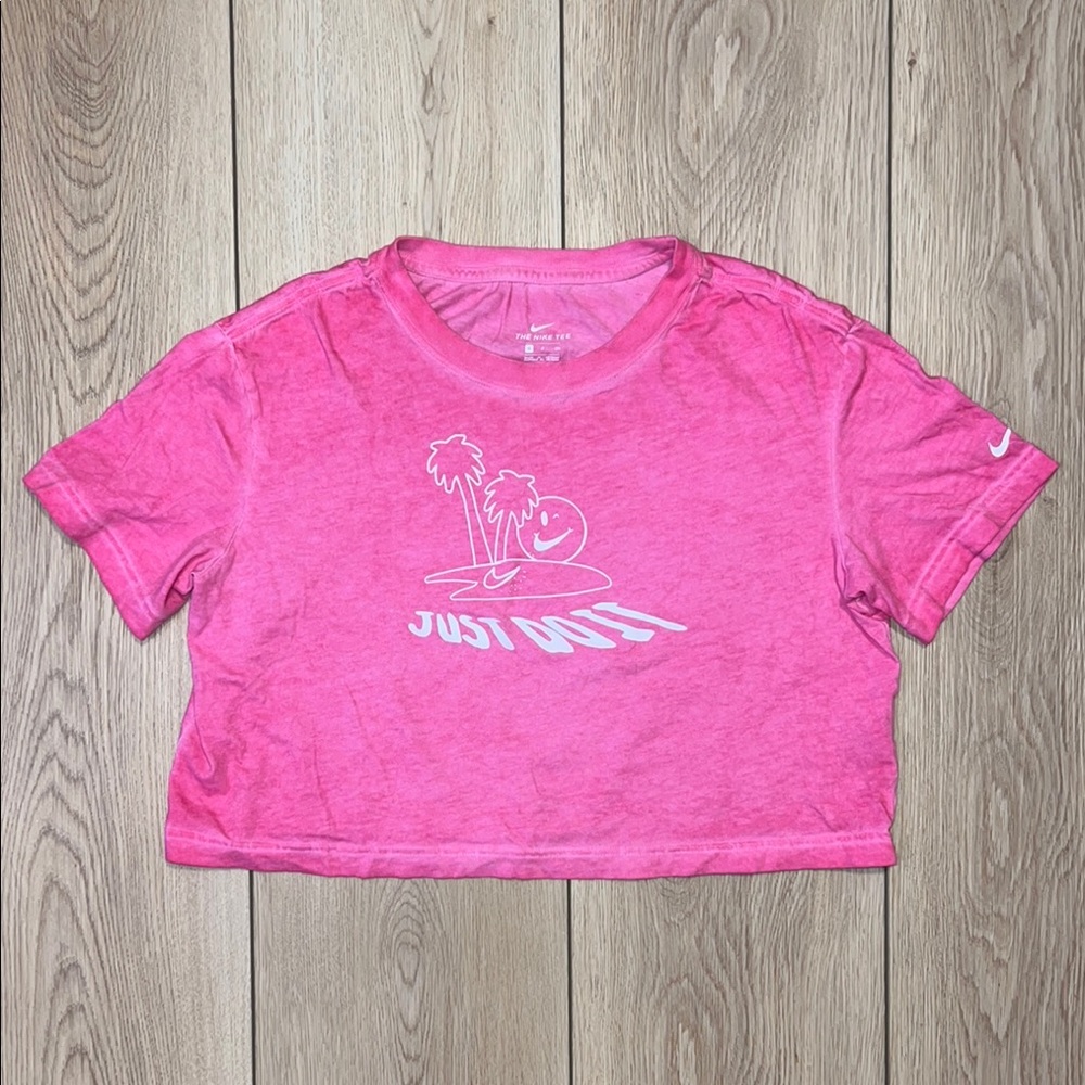 🛍️ 3 for $20 🛍️ - EUC - Nike Pink Short Sleeve Graphic Tee